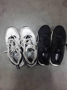 lot 1559 image: Mens tennis shoes. White pair are a 9 and the black pair are a 9.5