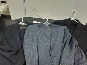 lot 1566 image: 3 more Hart Schaffer Marx Suits. Size 34 one has extra pair of pants