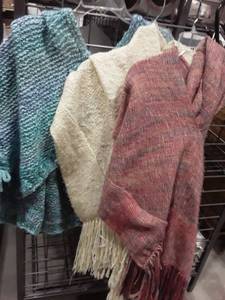 lot 1568 image: Ladies Ponchos. Lot of 3 size s-med