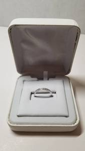 lot 5188 image: Divina 10kt Gold Diamond Accent Wedding Band- Retail$116.49