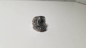 lot 5209 image: Handmade Sterling Silver Misty Starlight Labradorite Topaz Ring (Indonesia)