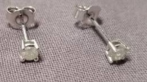 lot 5227 image: Divina Sterling Silver Round Diamond Solitaire Stud Earrings