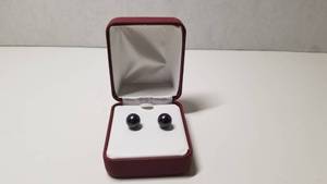 lot 5240 image: Sterling Silver Black Freshwater Pearl Stud Earrings (5-13 mm)