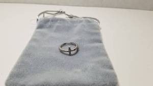 lot 5265 image: Sterling Silver Cubic Zirconia Cross Ring