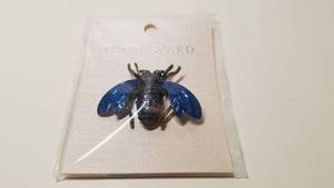 lot 5269 image: Blue Honey Bee Crystal Pin Brooch