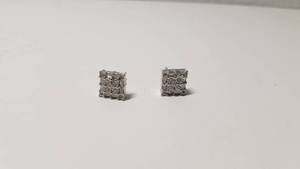 lot 5278 image: Divina Sterling Silver 12ct TDW Diamond Cluster Stud Earrings- Retail$143.49