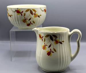 lot 1466 image: Vintage Halls Superior Quality Kitchenware Jewel Autumn Leaf (2) Pieces