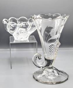 lot 1483 image: Vintage Crystal Cornucopia Vase with Etched Flowers and beautiful crystal bowl