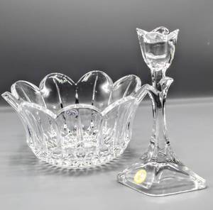 lot 1484 image: St. George 24% Fine Lead Crystal Bowl and Lead Crystal Clear Tulip Candlestick