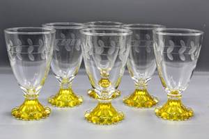 lot 1519 image: (6) Laurel Etched Yellow Boopie Glasses
