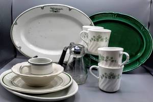 lot 1518 image: Mid-Century Retro Kitchen Lot - (4) Corelle Corning Ware Callaway Ivy Mugs - Wellsville, Syracuse & Buffalo China Dishes, Royal Ironstone Platter and Glass Syrup PItcher