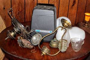 lot 17 image: Assorted Vintage Lot Including Sears DU-All Eight, and Vintage Lighting Fixtures