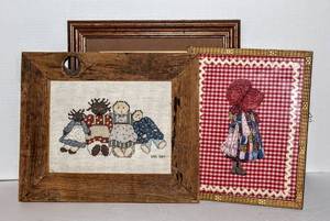 lot 1582 image: Lot of (4) Vintage Childs Wall Art, Holly Hobby, Needlepoint Arts, and Mice Print