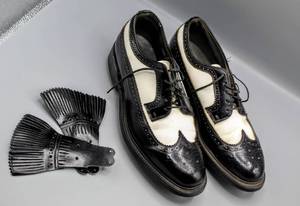 lot 1641 image: Hanover Wingtip Mens Vintage Dress Golf Shoes with Spikes and Flaps Black & White