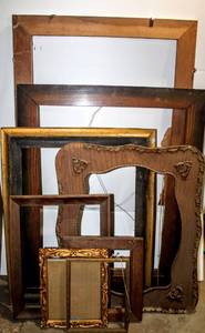 lot 1599 image: (8) Piece Lot of Vintage Picture Frames