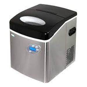 lot 6236 image: Newair ice Machine On Conunter