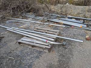 lot 9409 image: Stainless Steel And Aluminum Piping
