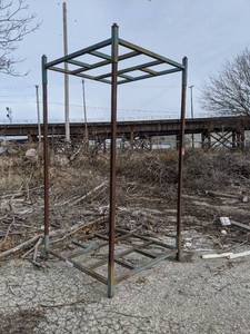lot 9412 image: Metal Rack