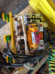 lot 9419 image: Anver VLS-07 Vacuum Lifter for boxes under 50lbs&nbsp