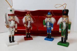 lot 94 image: Home Accents 5 Holiday Traditions Nutcracker Ornaments Qty4