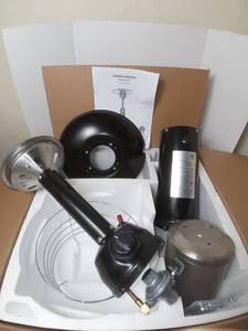 lot 194 image: Table Top Patio Gas Heater, Black, 21.3 x 21.3 x 38, Weight 19.8 lbs