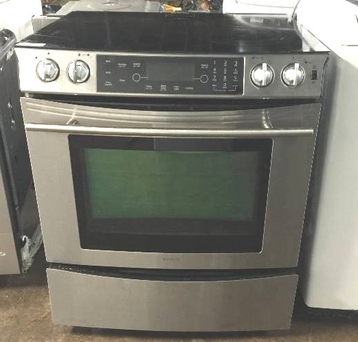 lot 491 image: JENN-AIR 30 Slide-In Electric Range