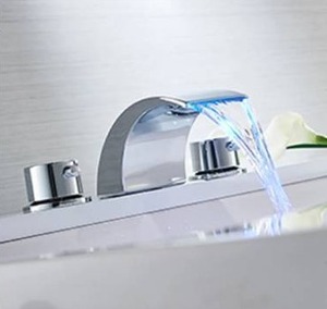 lot 18756 image: Chrome 3-Hole Waterfall Bathroom Faucet