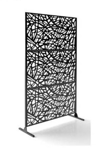 lot 18885 image: Free Standing Laser Cut Metal Screen Panel Privacy Stand (6ft x 4ft)