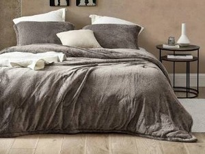 lot 18902 image: King- Coma Inducer Oversized Comforter - UB-Jealy - Mocha Blac