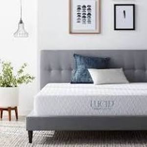 lot 18700 image: Queen Comfort Collection 10 Gel Memory Foam Mattress - Lucid