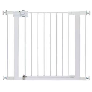 lot 2513 image: Safety 1st Adjustable Pressure-Mounted Walk-Through Gate
