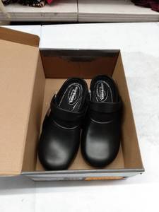 lot 33034 image: Easy Works by Easy Street Time Clogs Womens Shoes, Size 7M