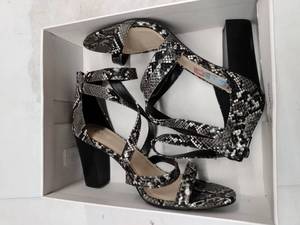 lot 33068 image: Bar Iii Blythe Strappy Dress Sandals, Size 10