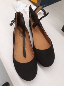 lot 33113 image: Ana Edan Black size 7