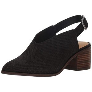 lot 33201 image: Lucky Brand Womens Lideton Pump, Size 6M