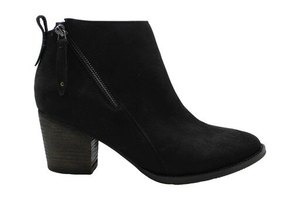 lot 33226 image: Aqua College Nancy Waterproof Booties, Size 8.5M
