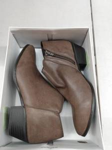 lot 33232 image: Style & Co Wileyy Ankle Booties, Size 9M