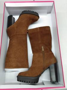 lot 33247 image: Womens Vince Camuto Eshitana Platform Boot, Size 7 M - Brown