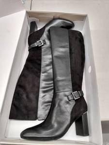 lot 33253 image: Bandolino Bilya Tall Boots Womens Shoes, Size 8M