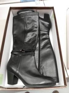 lot 33255 image: Giani Bernini Memory Foam Boots, Size 12W WC