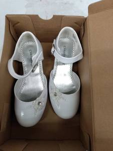 lot 33305 image: Christie & Jill Heaven Shoes, Color White, Size 12M