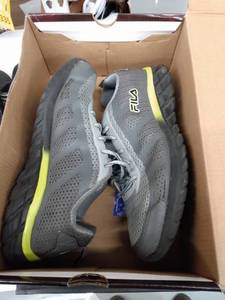 lot 33307 image: Fila Diskize 2 Shoes, Size 5.5