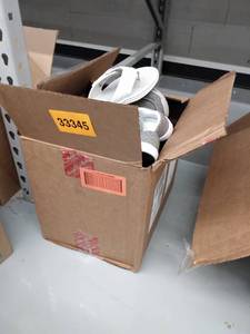 lot 33345 image: Box of Miscellaneous Mismatched Shoes