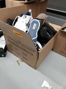 lot 33348 image: Box of Miscellaneous Mismatched Shoes
