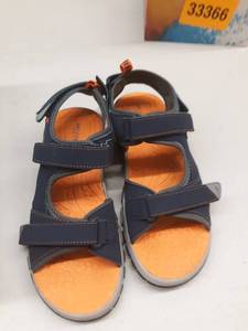 lot 33367 image: Arizona FINN orange and blue sandel 3C
