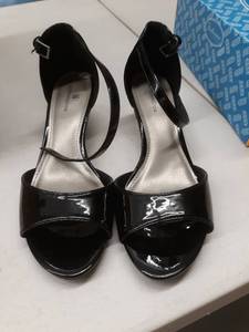 lot 33377 image: WOR GARNET BLACK WORTHINGTON SIZE 8