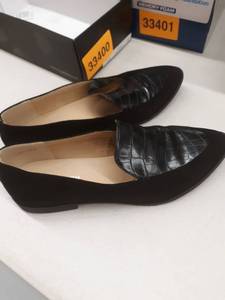 lot 33400 image: CL FARRIS BLACK CROC SIZE 11