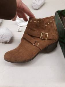 lot 33419 image: ANA ALFORD COGNAC BOOTIES SIZE 9