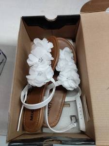 lot 33503 image: Mixit Allegra Sandals, Size 7M