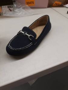 lot 33481 image: Liz Claiborne LC ASHTON BRIGHT BLUE size 9.5